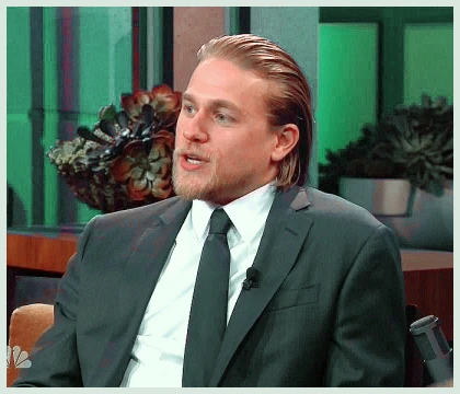 Imagem recente de charliehunnam