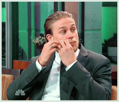 Imagem recente de charliehunnam