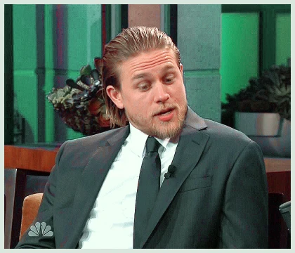 Imagem recente de charliehunnam