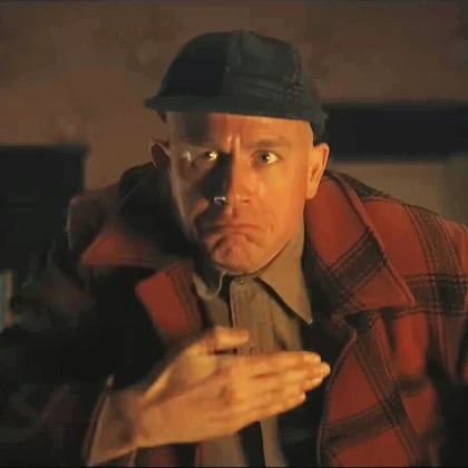 Imagem recente de charliehunnam