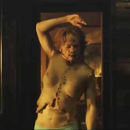 Imagem recente de charliehunnam