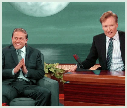 Imagem recente de charliehunnam