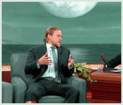 Imagem recente de charliehunnam