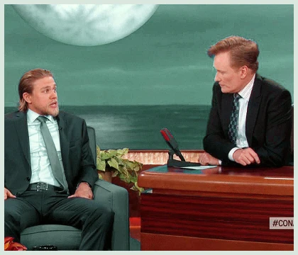 Imagem recente de charliehunnam