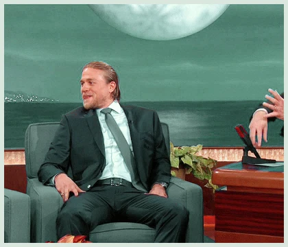 Imagem recente de charliehunnam