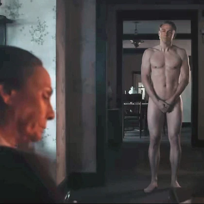 Imagem recente de charliehunnam