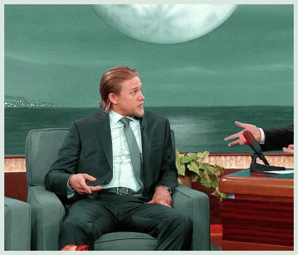 Imagem recente de charliehunnam