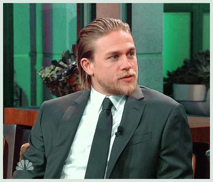 Imagem recente de charliehunnam