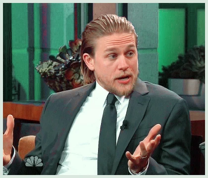 Imagem recente de charliehunnam