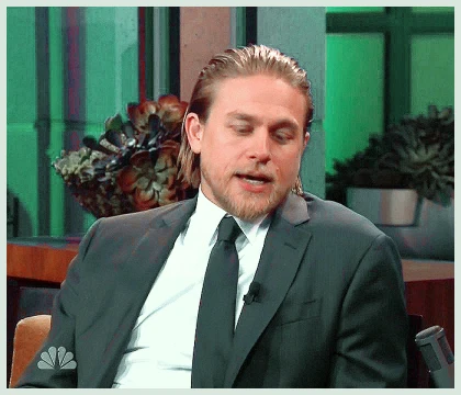 Imagem recente de charliehunnam