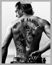 Imagem recente de charliehunnam