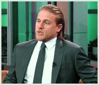 Imagem recente de charliehunnam