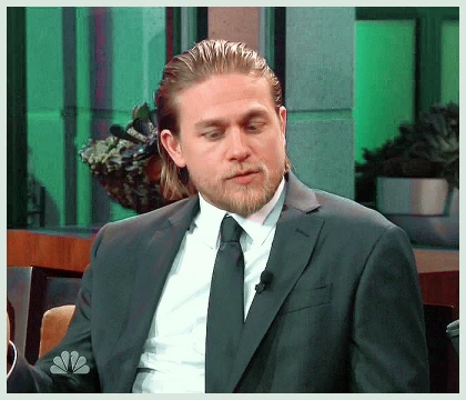 Imagem recente de charliehunnam