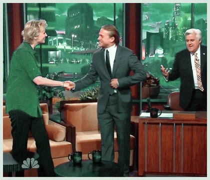 Imagem recente de charliehunnam