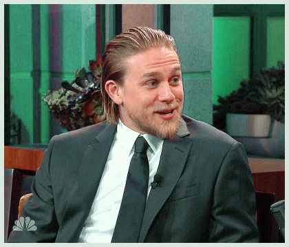 Imagem recente de charliehunnam