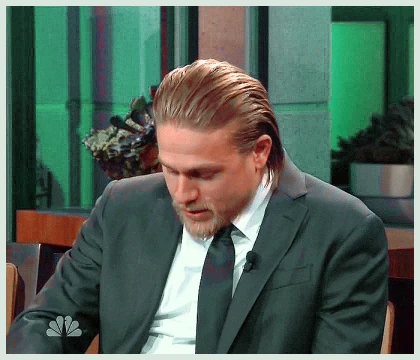 Imagem recente de charliehunnam