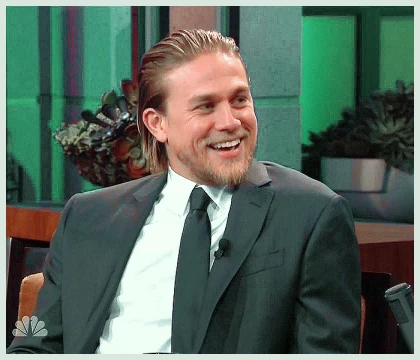 Imagem recente de charliehunnam