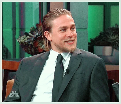 Imagem recente de charliehunnam