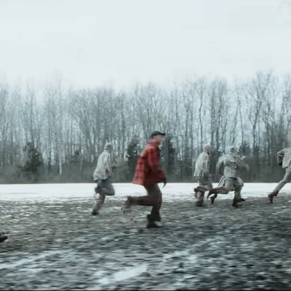 Imagem recente de charliehunnam