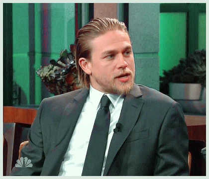 Imagem recente de charliehunnam