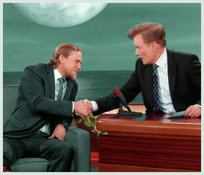 Imagem recente de charliehunnam