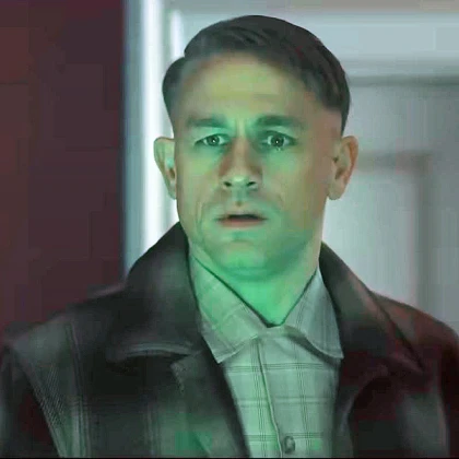 Imagem recente de charliehunnam