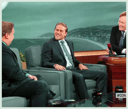 Imagem recente de charliehunnam