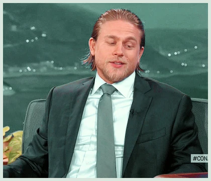 Imagem recente de charliehunnam