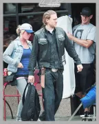 Imagem recente de charliehunnam