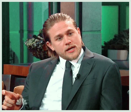 Imagem recente de charliehunnam