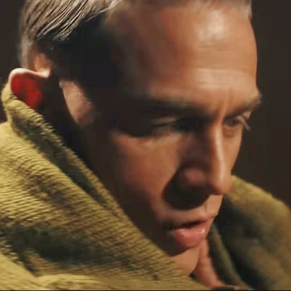 Imagem recente de charliehunnam