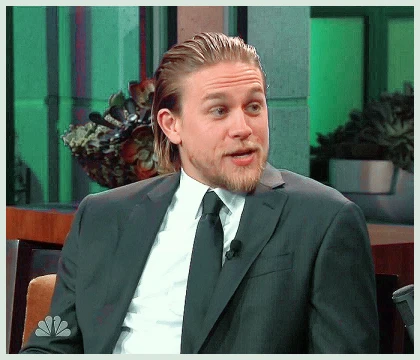 Imagem recente de charliehunnam