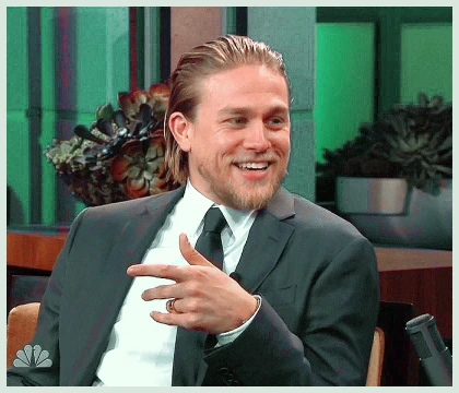 Imagem recente de charliehunnam