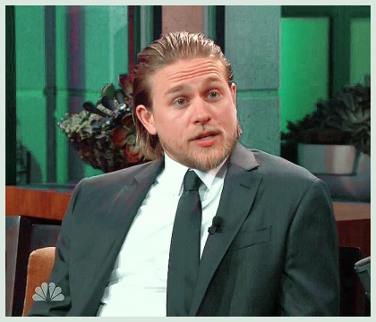Imagem recente de charliehunnam