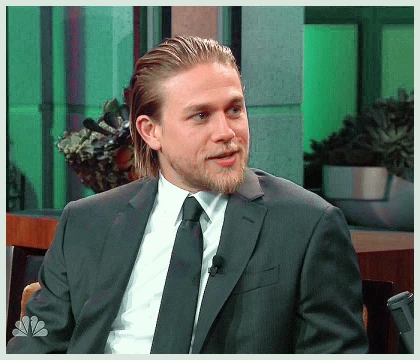 Imagem recente de charliehunnam