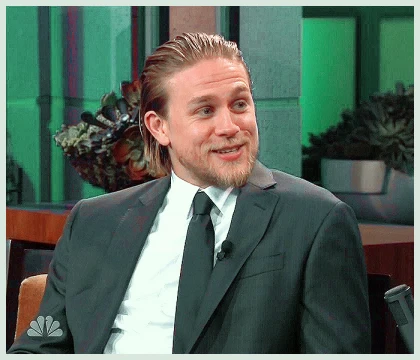 Imagem recente de charliehunnam