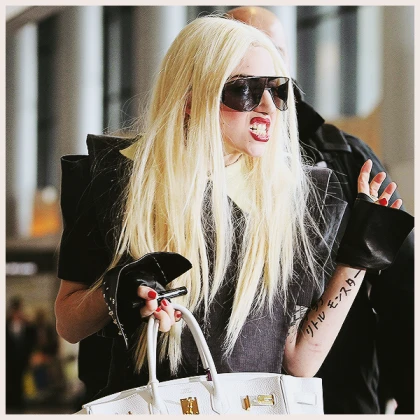 Imagem recente de crazygaga