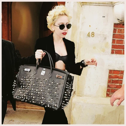 Imagem recente de crazygaga