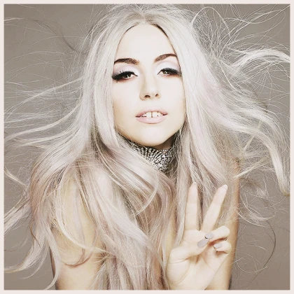 Imagem recente de crazygaga