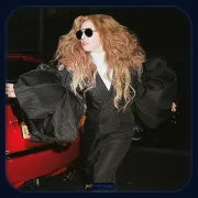 Imagem recente de crazygaga