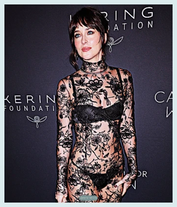 Imagem recente de dakotajohnson