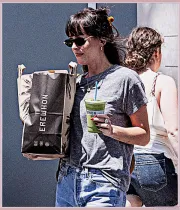 Imagem recente de dakotajohnson