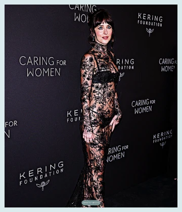 Imagem recente de dakotajohnson