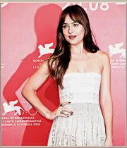 Imagem recente de dakotajohnson