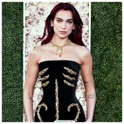 Imagem recente de dua_lipa