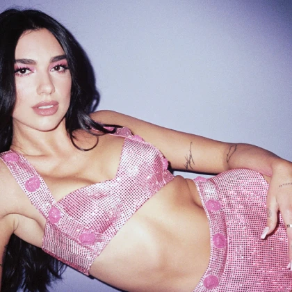 Imagem recente de dualipas