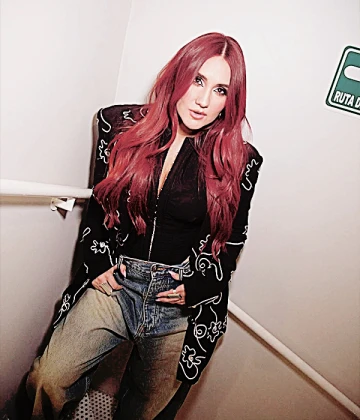 Imagem recente de dulce-maria