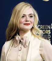 Imagem recente de ellefanning