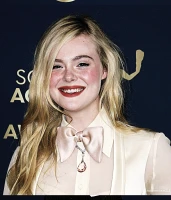 Imagem recente de ellefanning