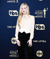 Imagem recente de ellefanning